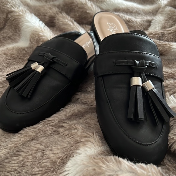 Loafers - Picture 2 of 3